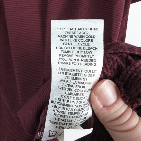 Travis Mathew Trumbull Heather Dark Red Micro Striped Short Sleeve Golf Tee Sz L - Picture 7 of 7